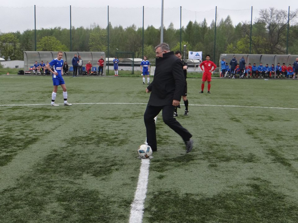 Mecz juniorów Cartusii z piłkarzami z Chin