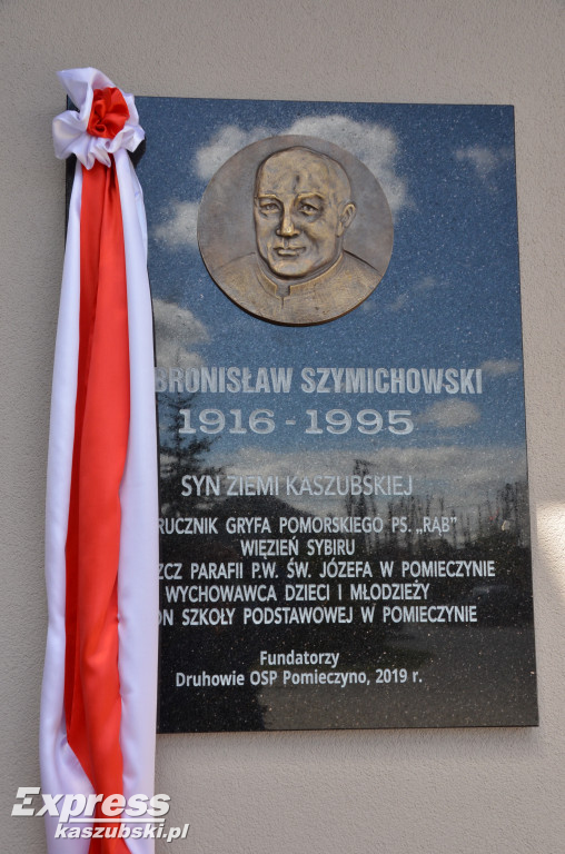 Uroczystość w Szkole Podstawowej w Pomieczynie