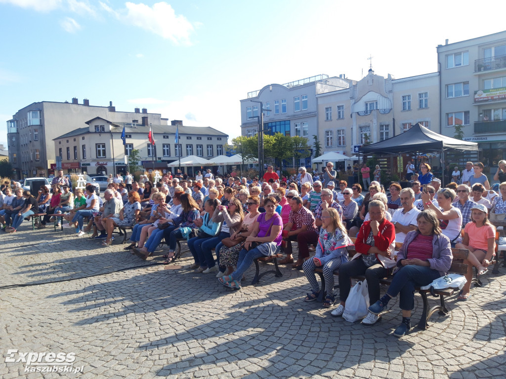 Włoska muzyka na Rynku w Kartuzach