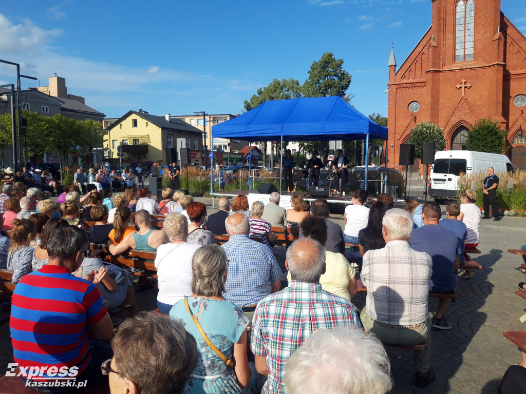 Włoska muzyka na Rynku w Kartuzach