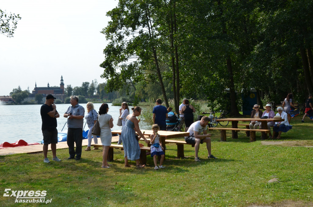 Piknik na Wyspie Łabędziej