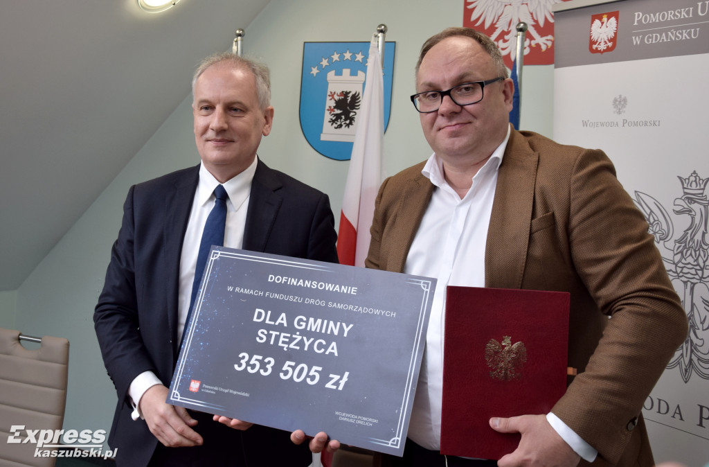 Podpisanie umów na drogi z FDS