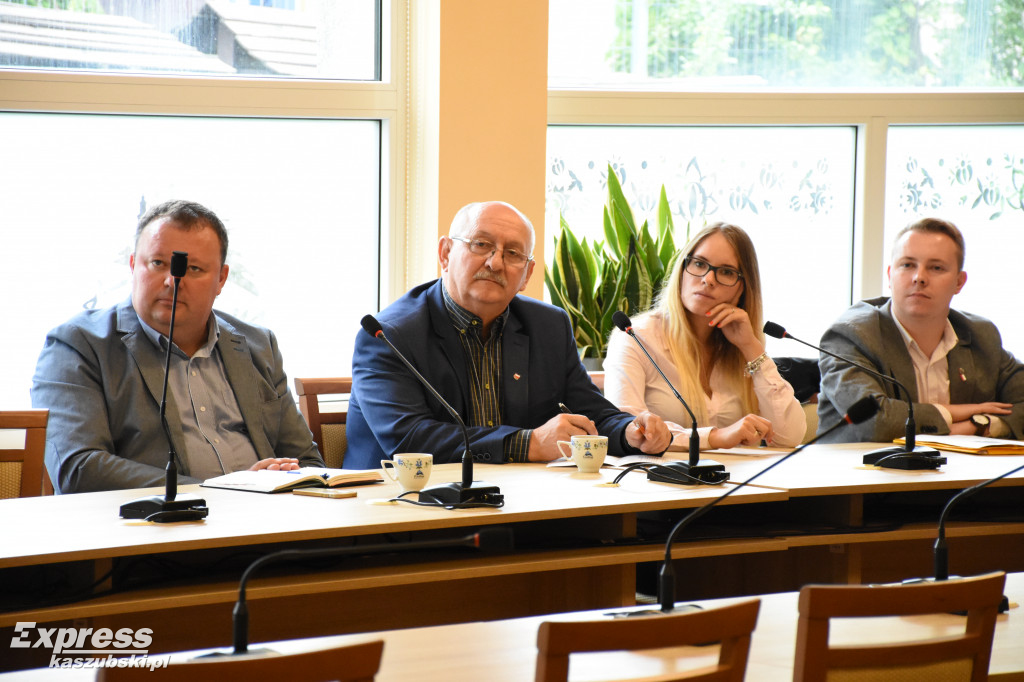 Spotkanie ws. planu okolic Jez. Klasztornego