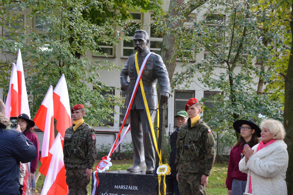 Odsłonięcie pomnika J. Piłsudskiego
