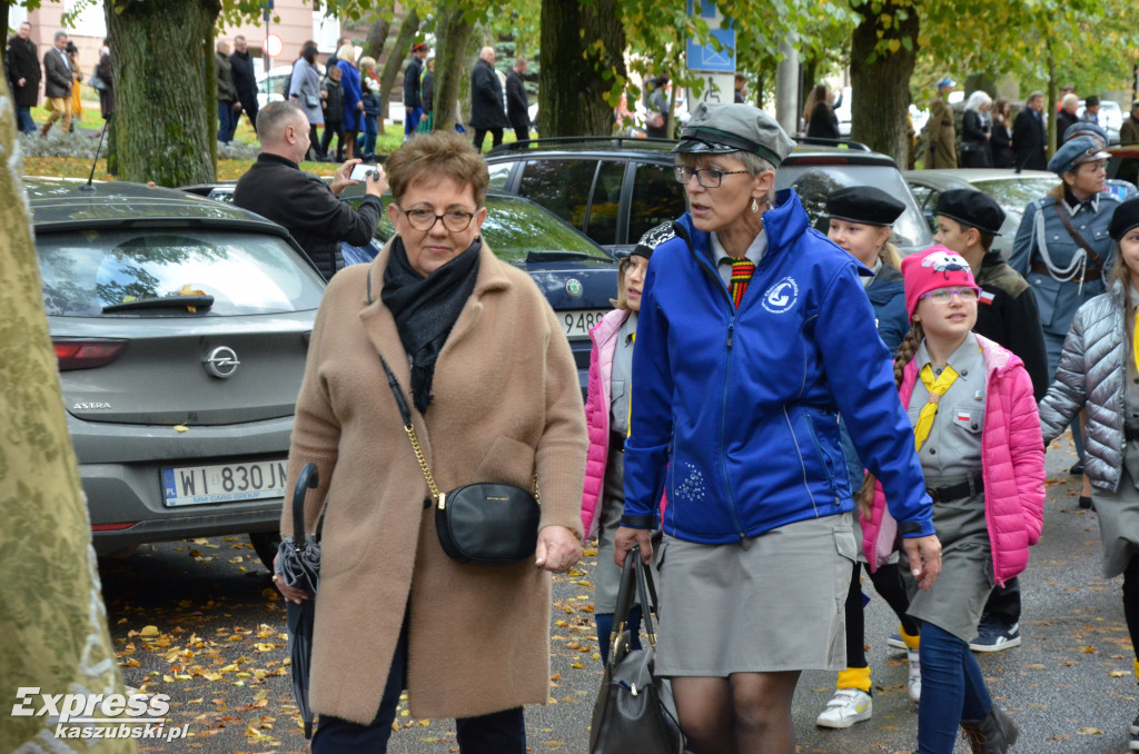 Odsłonięcie pomnika J. Piłsudskiego