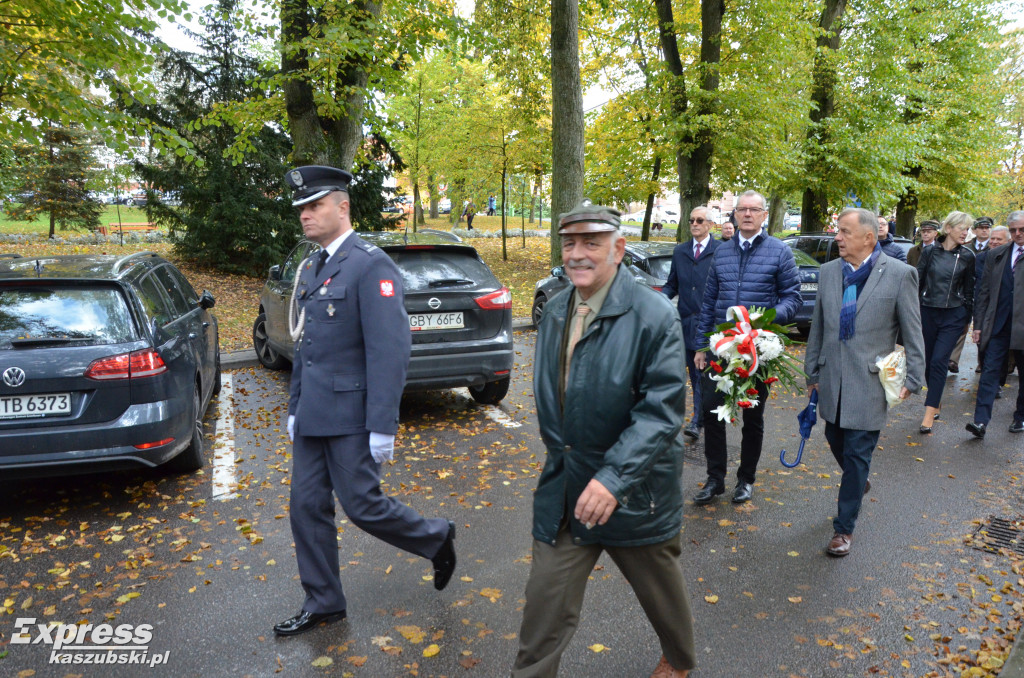 Odsłonięcie pomnika J. Piłsudskiego