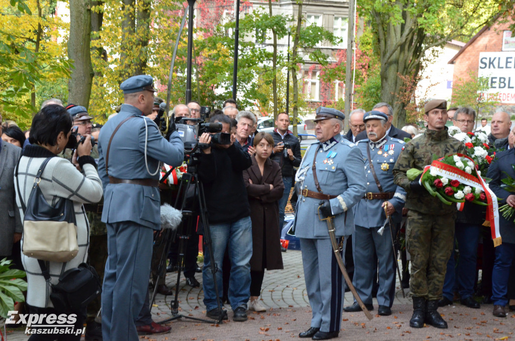 Odsłonięcie pomnika J. Piłsudskiego