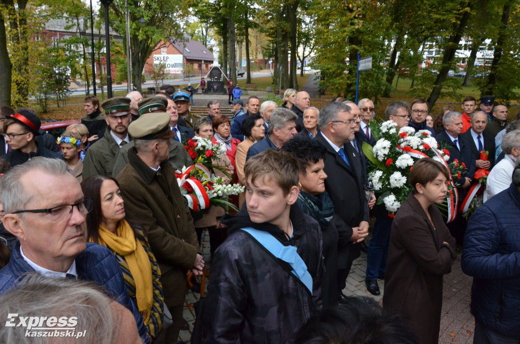 Odsłonięcie pomnika J. Piłsudskiego