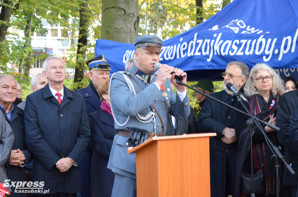 Odsłonięcie pomnika J. Piłsudskiego