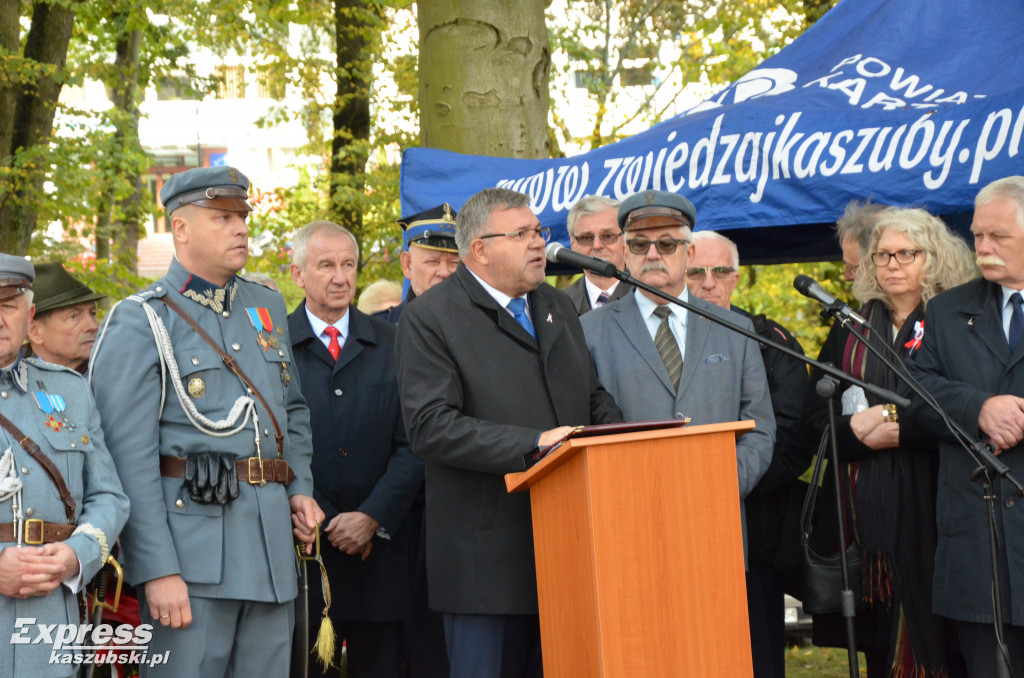 Odsłonięcie pomnika J. Piłsudskiego