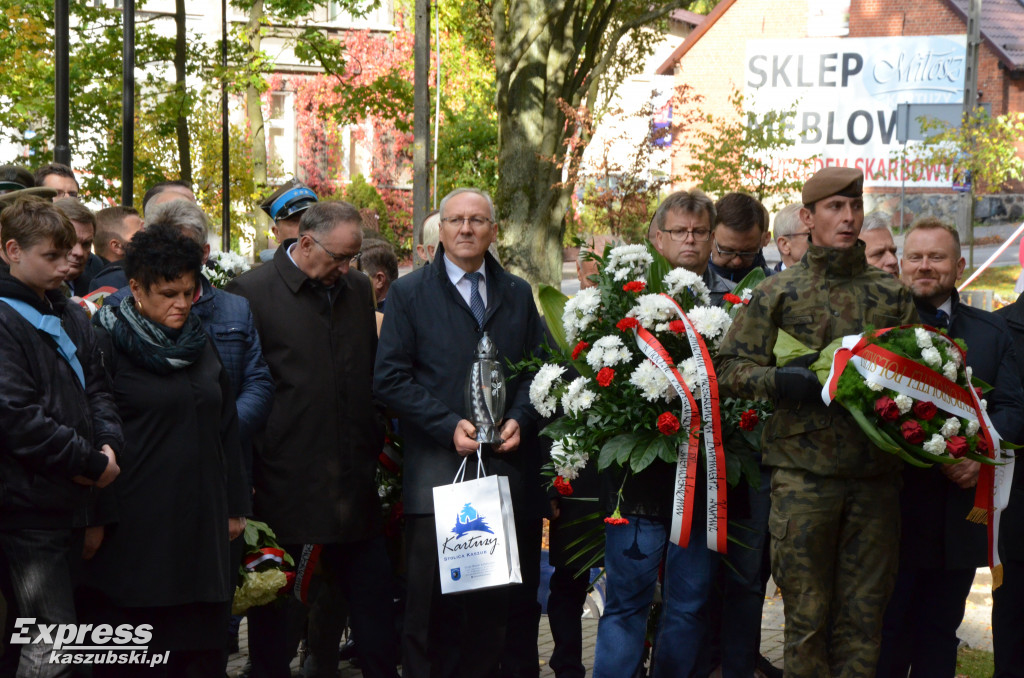 Odsłonięcie pomnika J. Piłsudskiego
