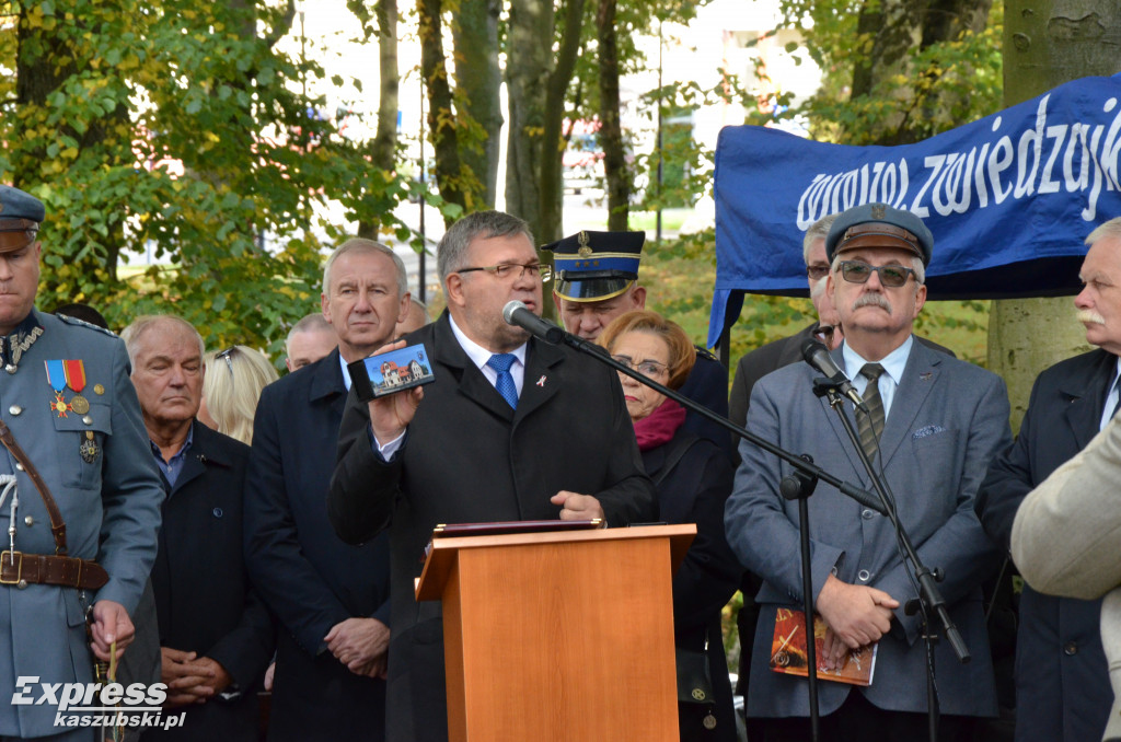 Odsłonięcie pomnika J. Piłsudskiego