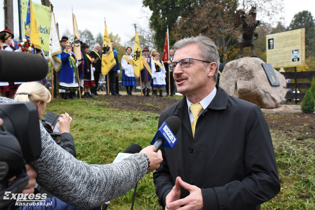 Odsłonięcie pomnika w Stryszej Budzie