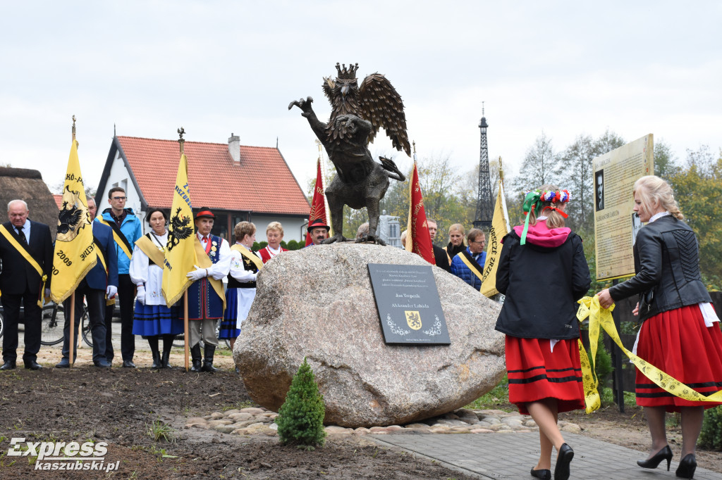 Odsłonięcie pomnika w Stryszej Budzie