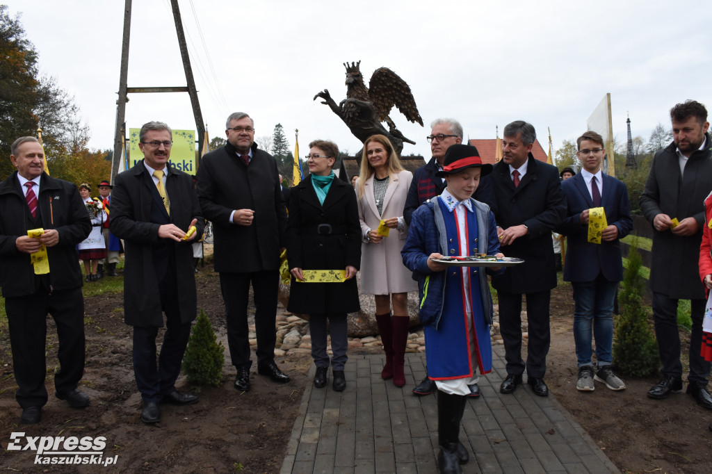 Odsłonięcie pomnika w Stryszej Budzie