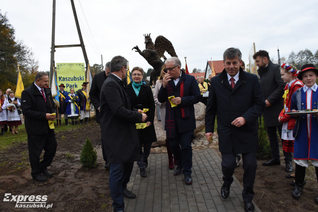 Odsłonięcie pomnika w Stryszej Budzie