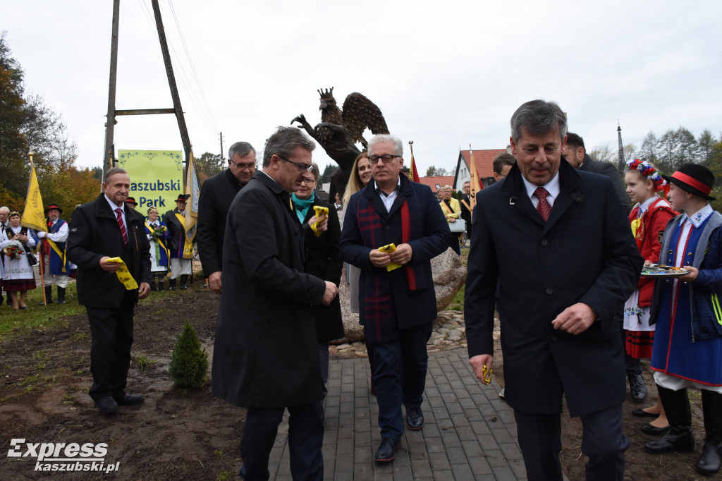 Odsłonięcie pomnika w Stryszej Budzie