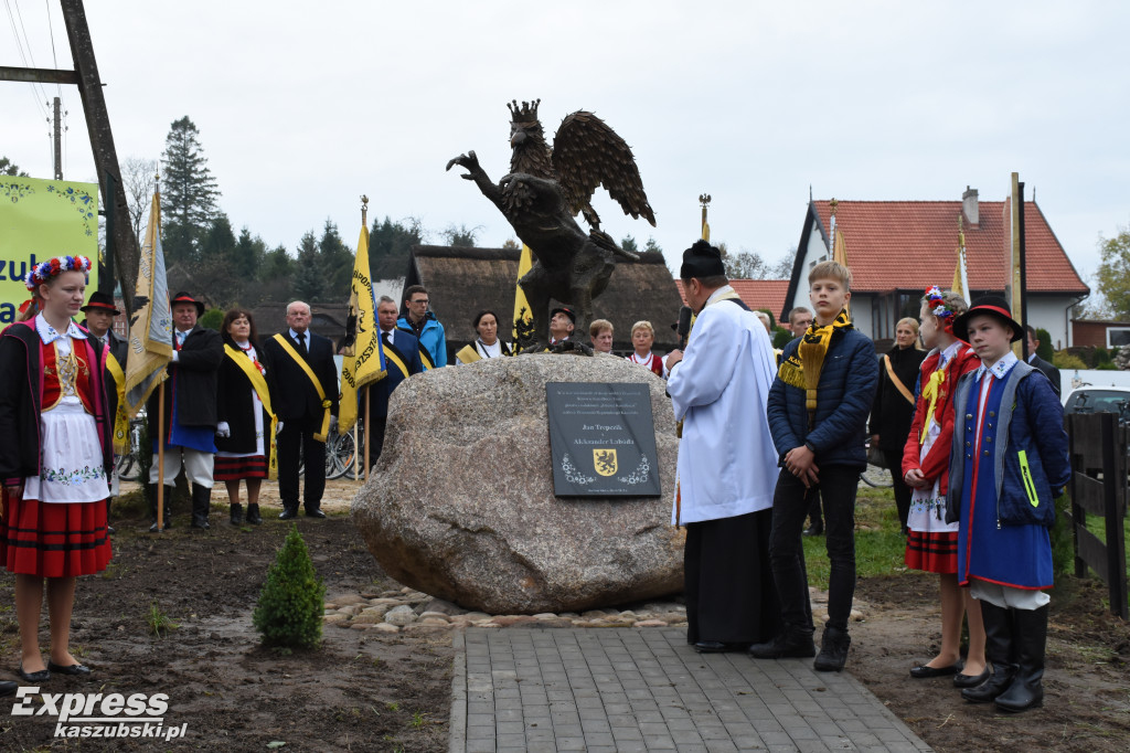 Odsłonięcie pomnika w Stryszej Budzie