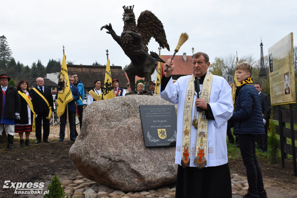 Odsłonięcie pomnika w Stryszej Budzie