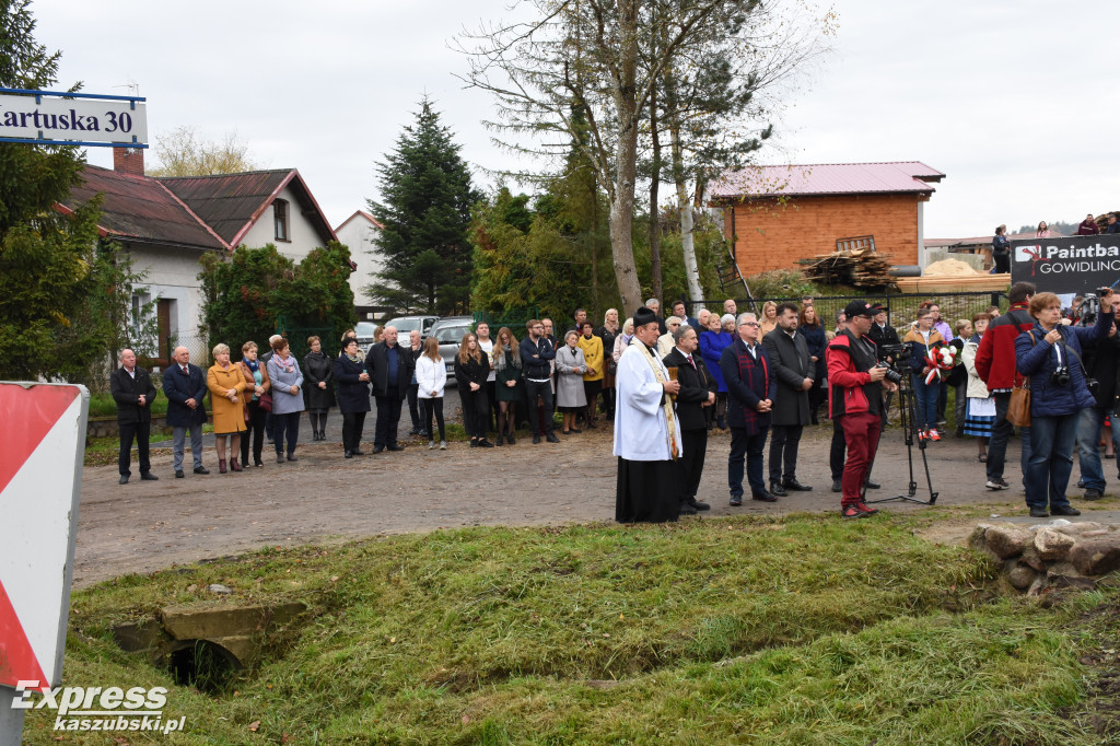 Odsłonięcie pomnika w Stryszej Budzie