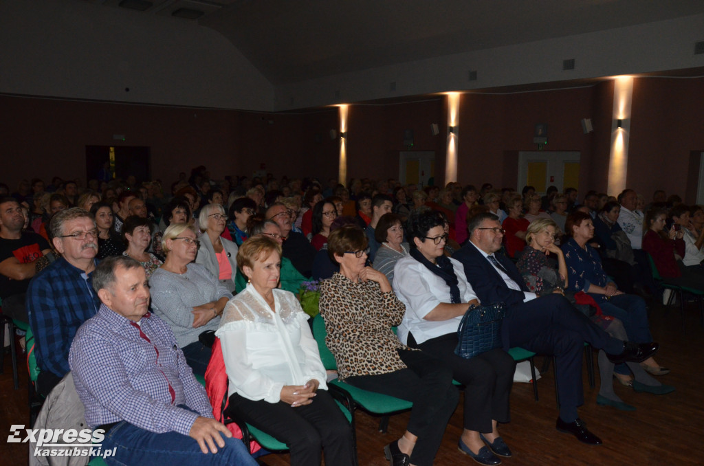 Występ teatralny grupy Kumoterki
