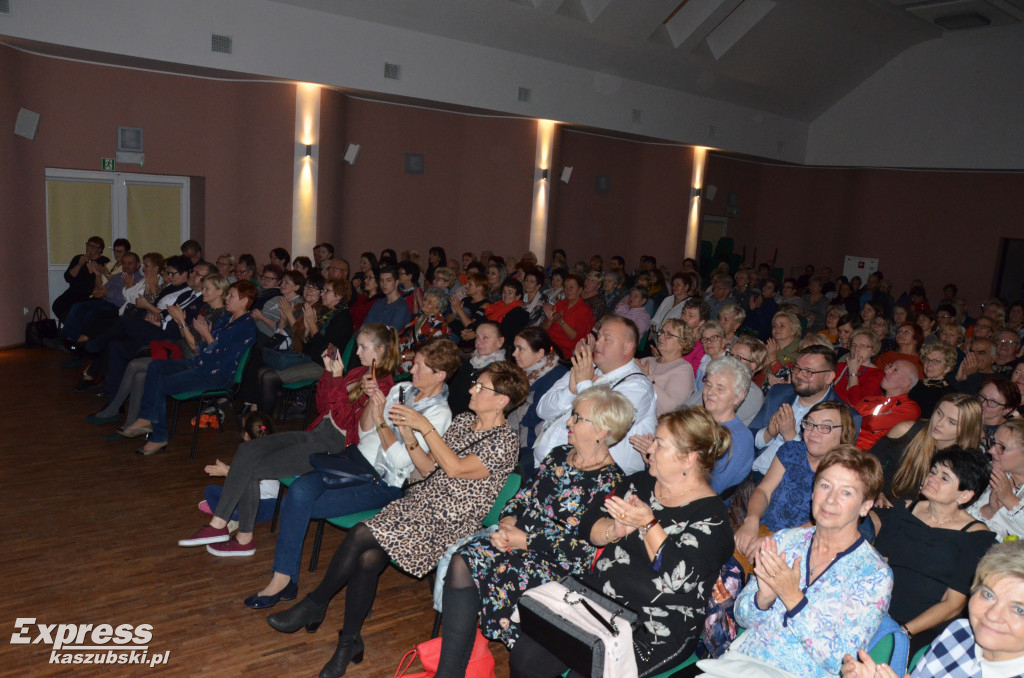 Występ teatralny grupy Kumoterki