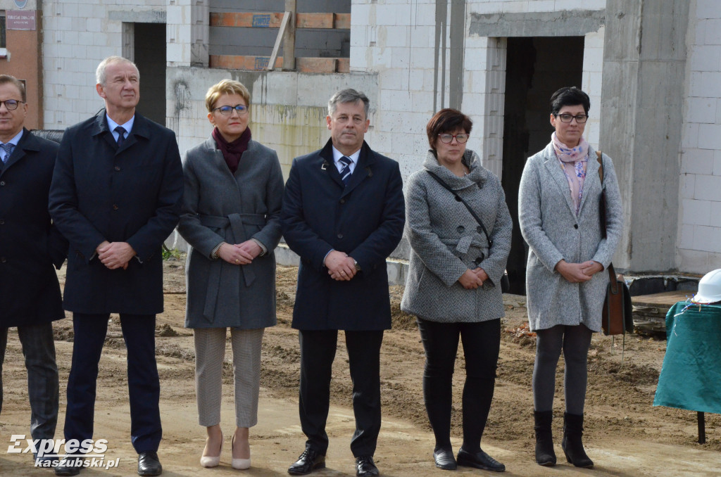 Wiecha nad salą w ZSP w Przodkowie
