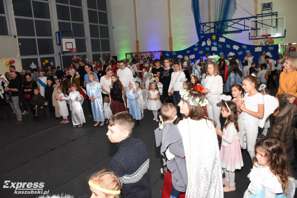 Bal Wszystkich Świętych w Sierakowicach
