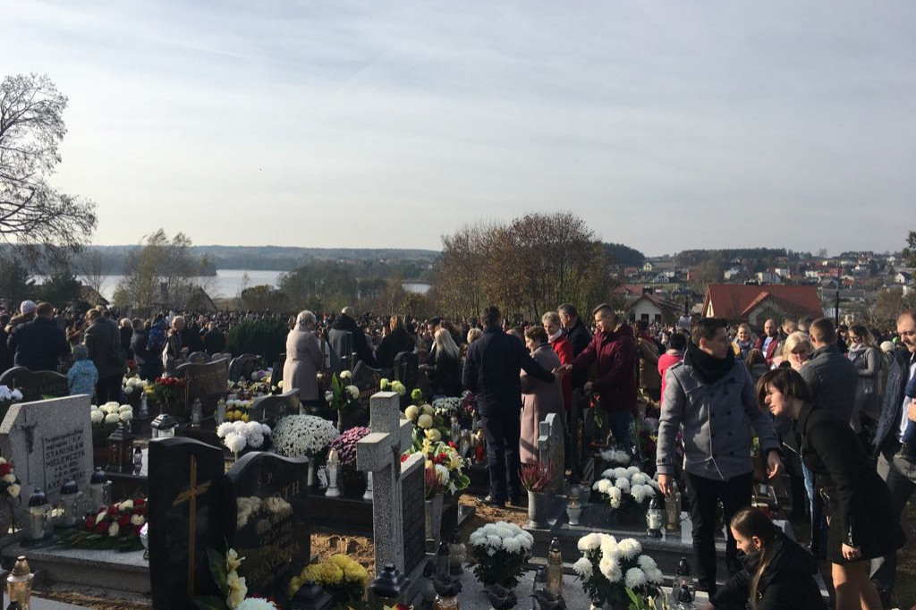 Gowidlino. Dzień Wszystkich Świętych