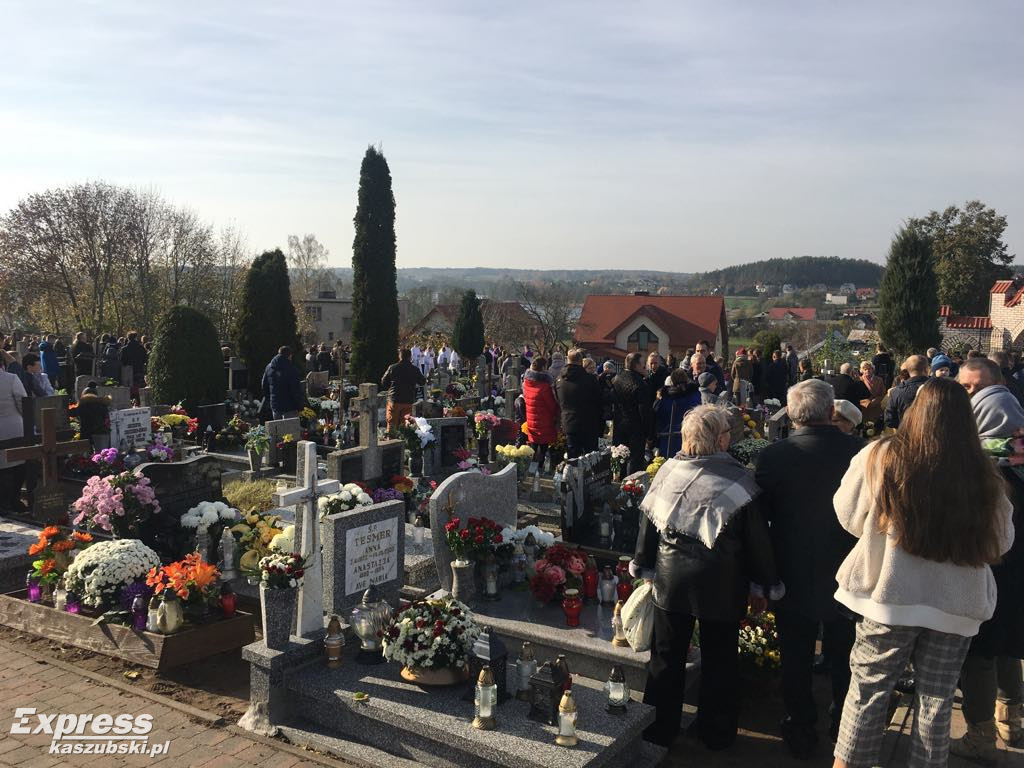 Gowidlino. Dzień Wszystkich Świętych
