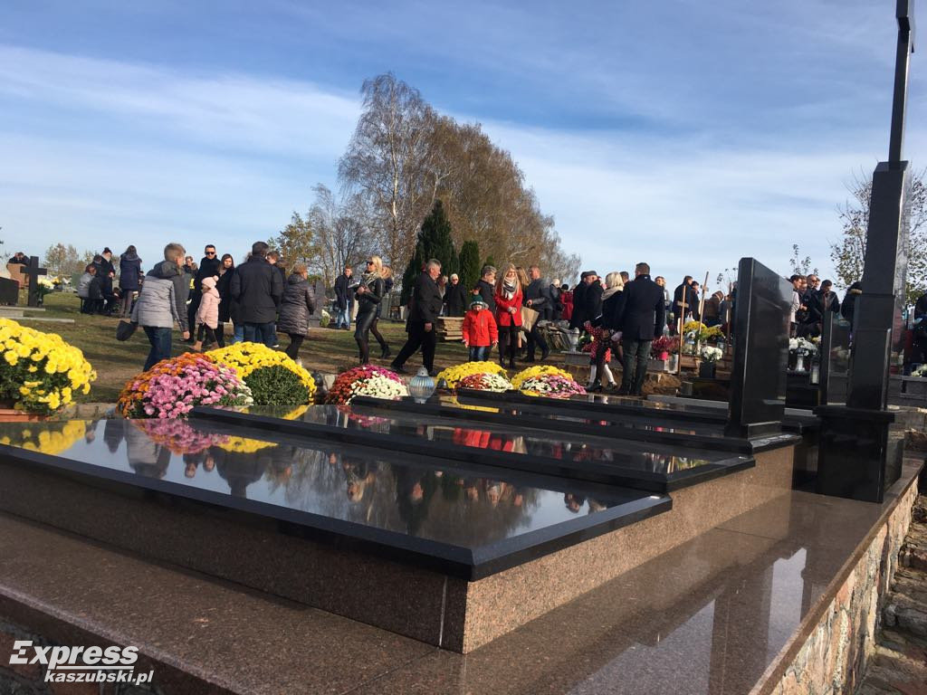 Gowidlino. Dzień Wszystkich Świętych