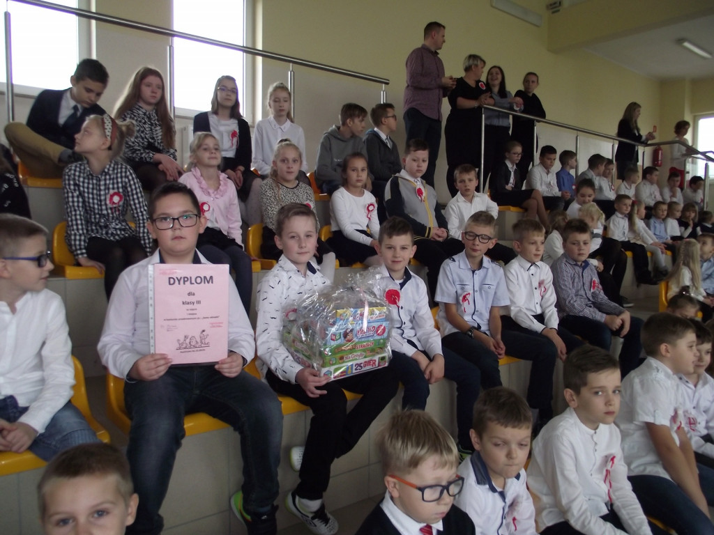 Święto Niepodległości w SP w Puzdrowie
