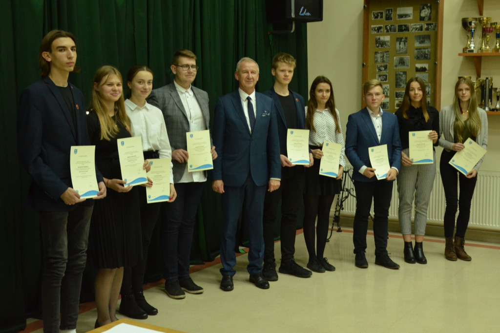 Stypendia starosty kartuskiego