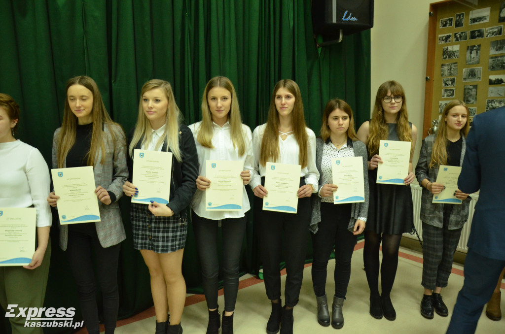 Stypendia starosty kartuskiego