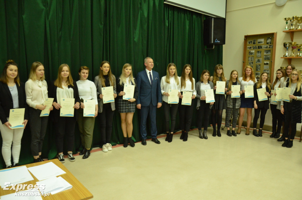 Stypendia starosty kartuskiego