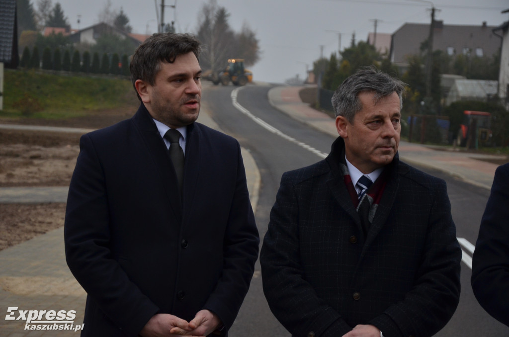 Wyremontowany odcinek drogi Wygoda Łączyńska-Chmielno