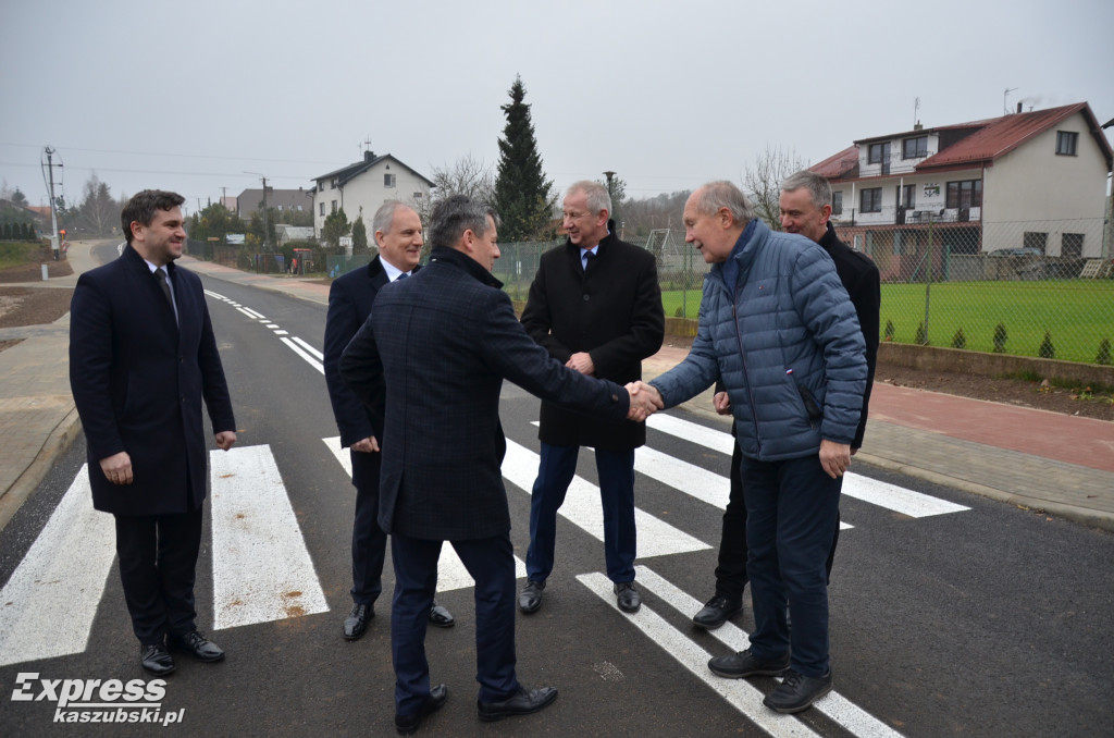 Wyremontowany odcinek drogi Wygoda Łączyńska-Chmielno