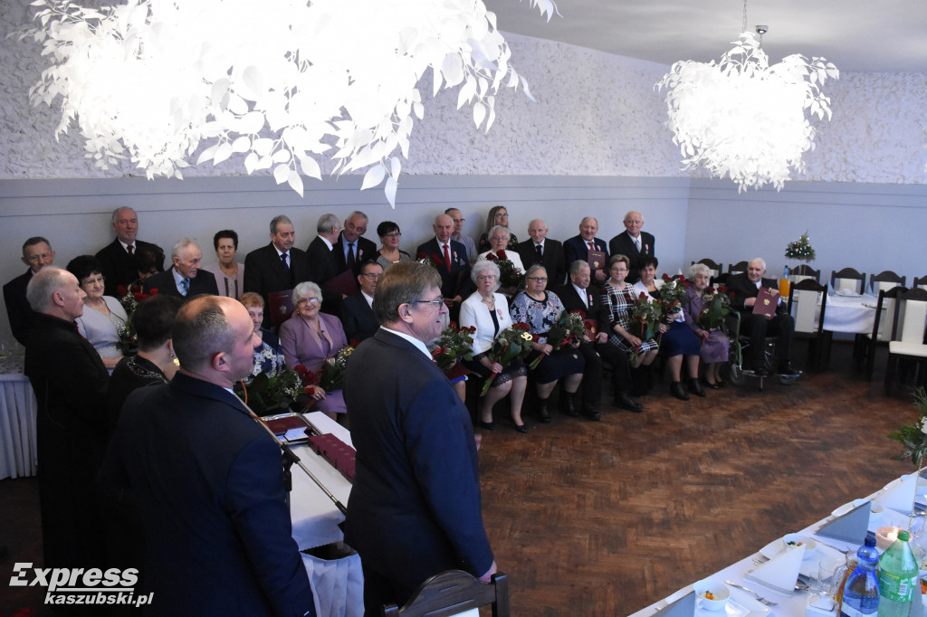 W Sulęczynie jubilaci odebrali odznaczenia