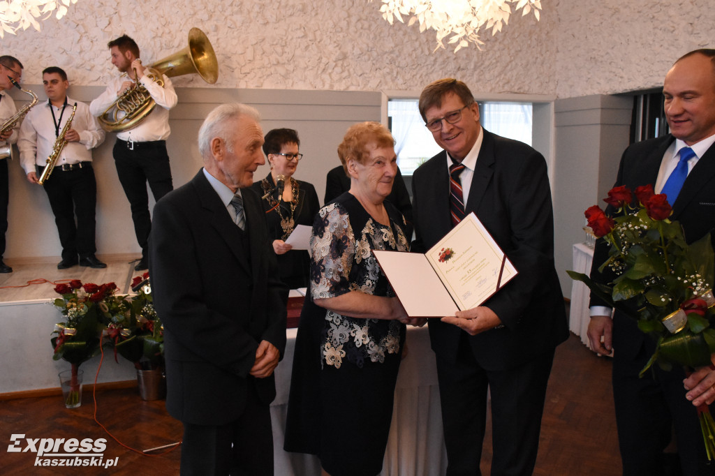 W Sulęczynie jubilaci odebrali odznaczenia