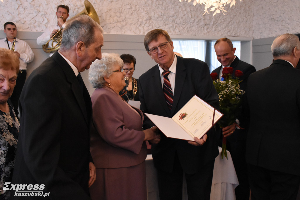 W Sulęczynie jubilaci odebrali odznaczenia