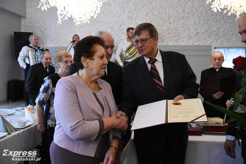W Sulęczynie jubilaci odebrali odznaczenia