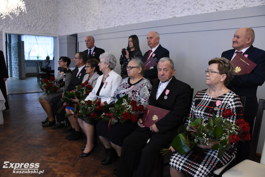 W Sulęczynie jubilaci odebrali odznaczenia