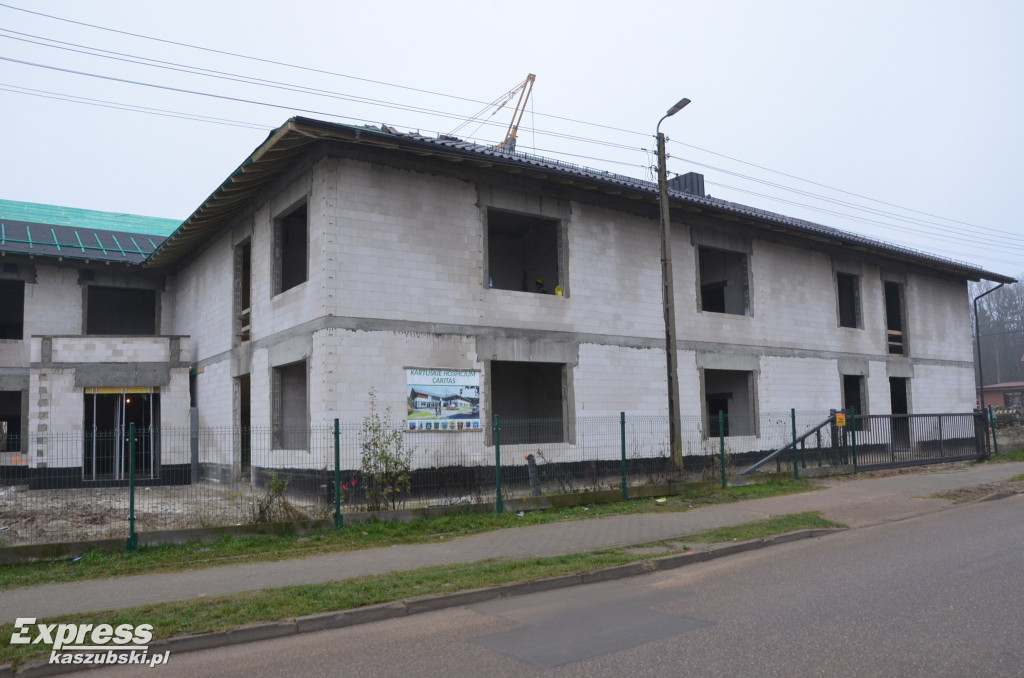 Wiecha na dachu hospicjum