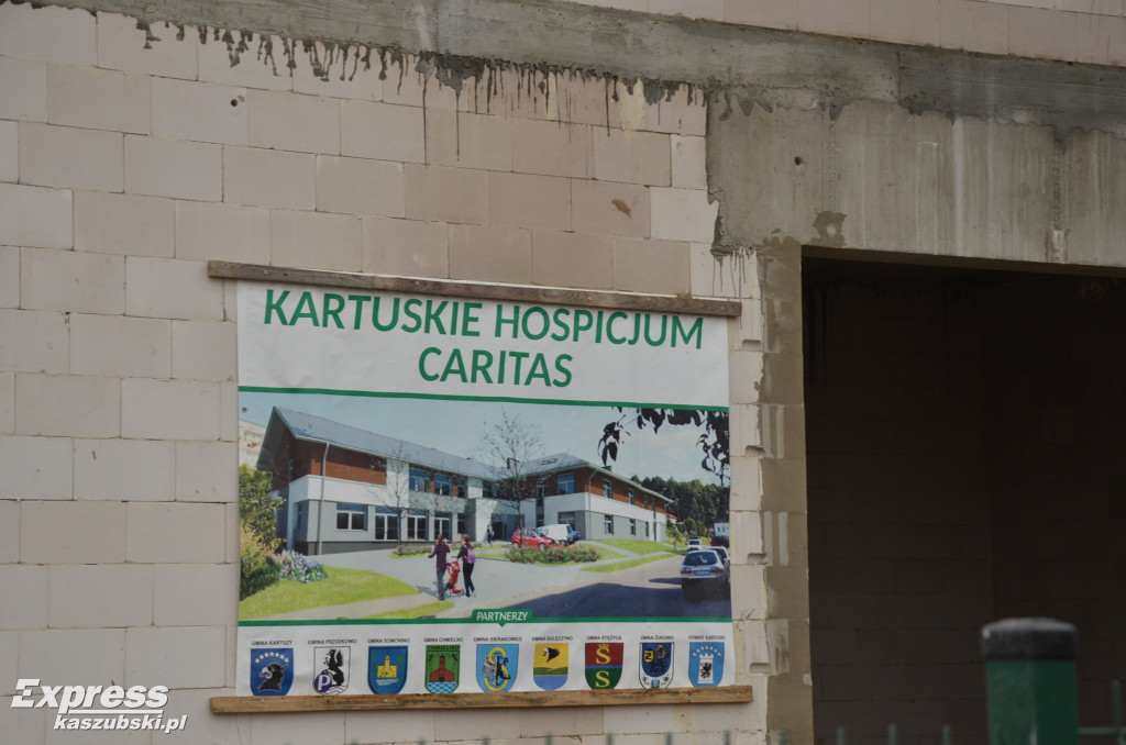 Wiecha na dachu hospicjum