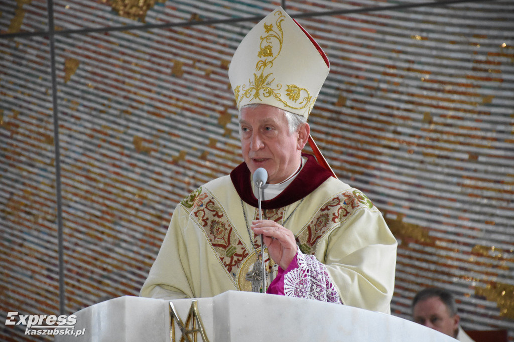 Konsekracja kościoła św. Marcina w Sierakowicach