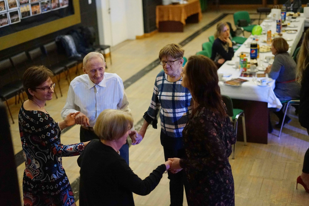 Chmielno. Andrzejki seniorów i wolontariuszy