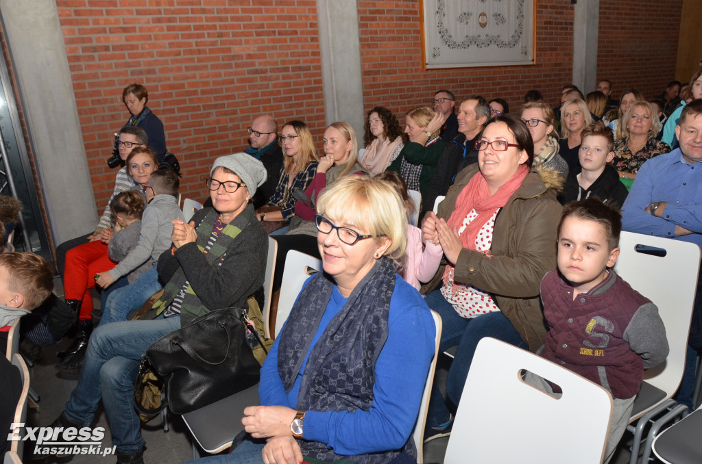 Żukowo. Jarmark i koncert Szymona Wydry