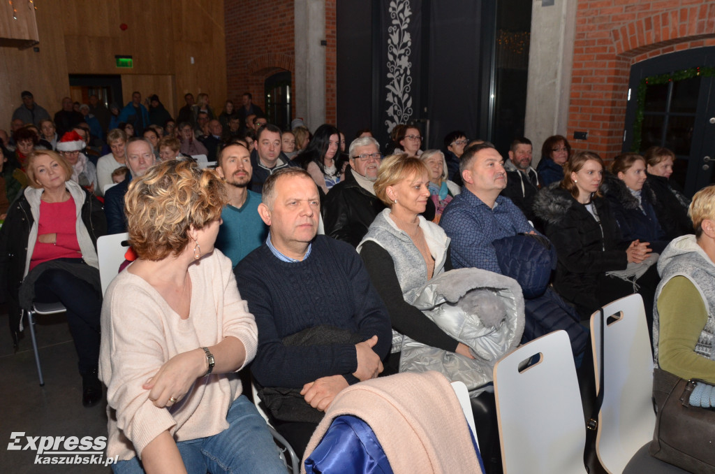 Żukowo. Jarmark i koncert Szymona Wydry