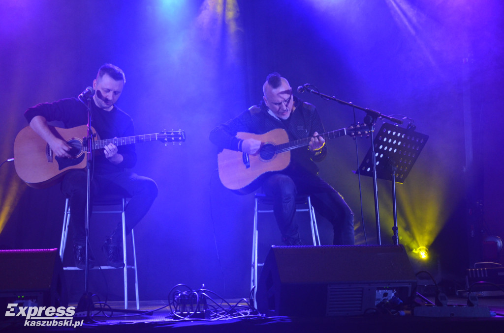 Żukowo. Jarmark i koncert Szymona Wydry