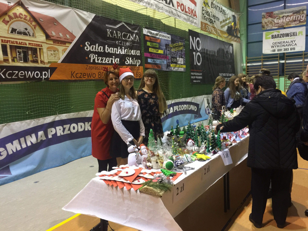 I Kiermasz Świąteczny w SP w Przodkowie
